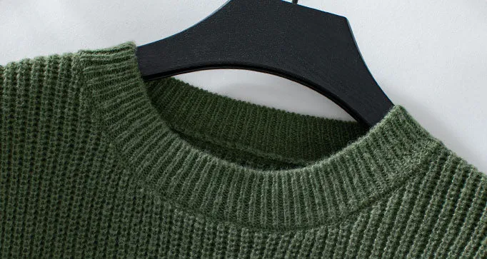 Trendy Women's Cable Knit Sweater with a Round Neck Design