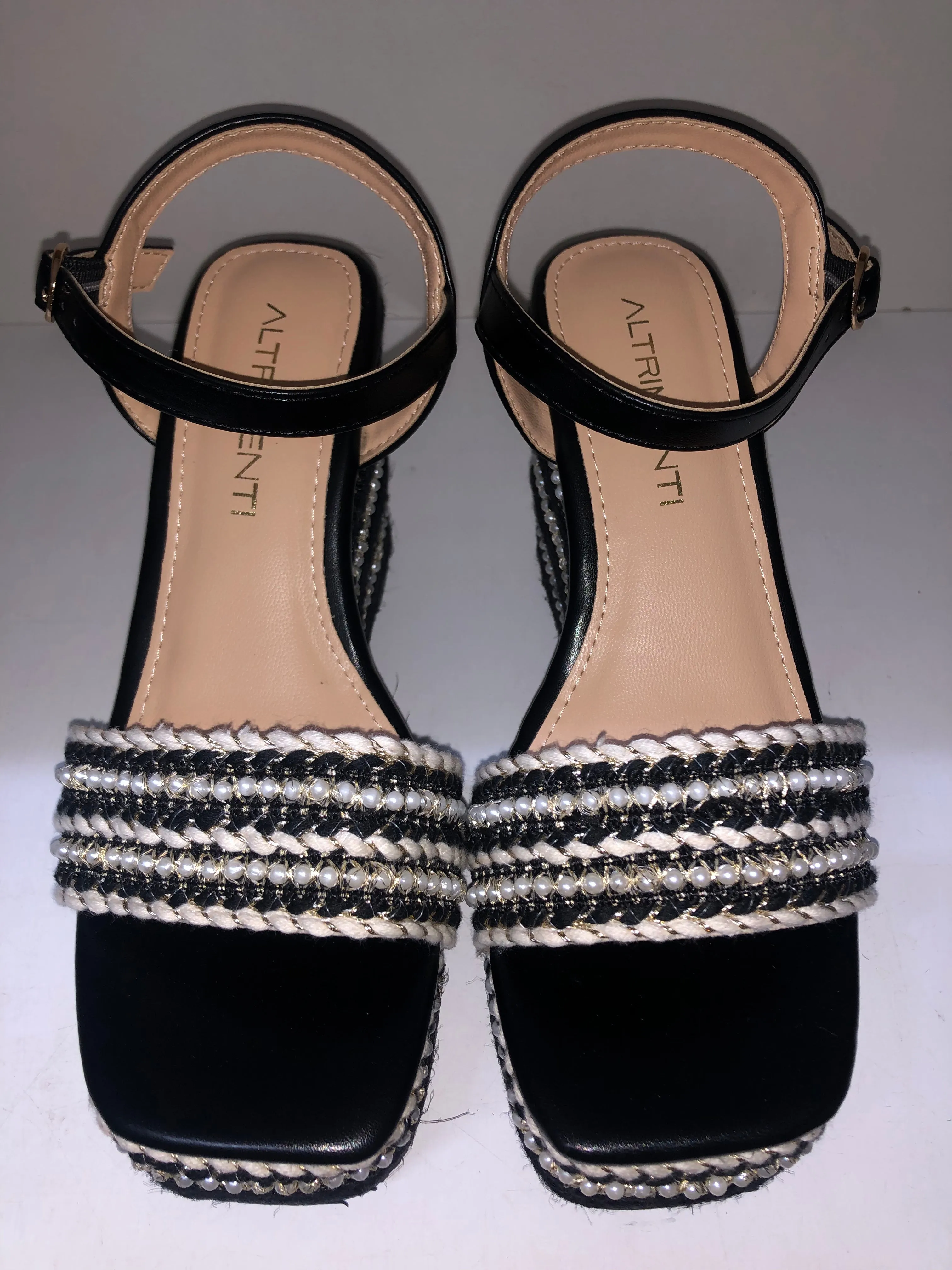V24AT5555 BLACK
