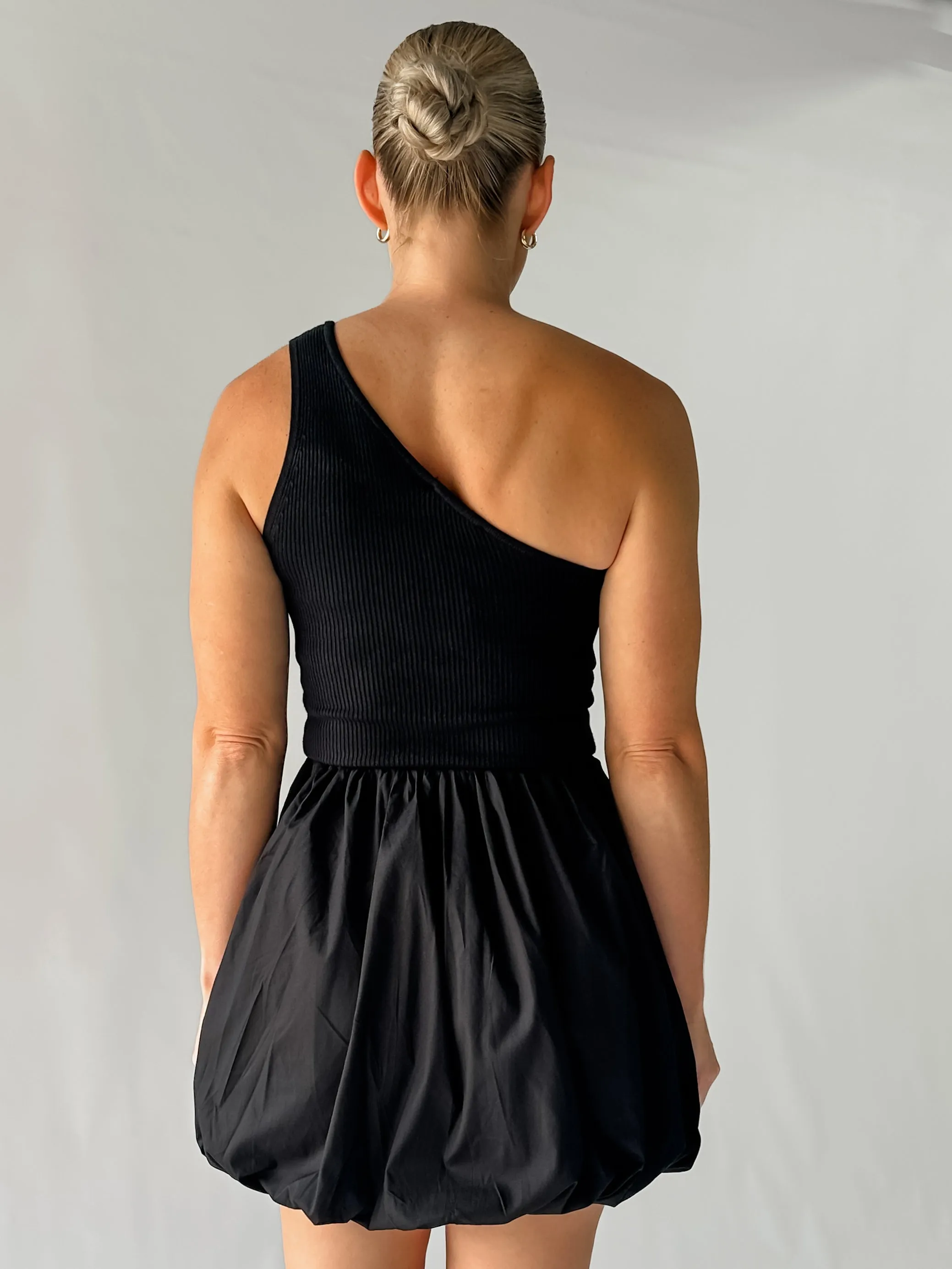 VALERIE BUBBLE MINI SKIRT - BLACK