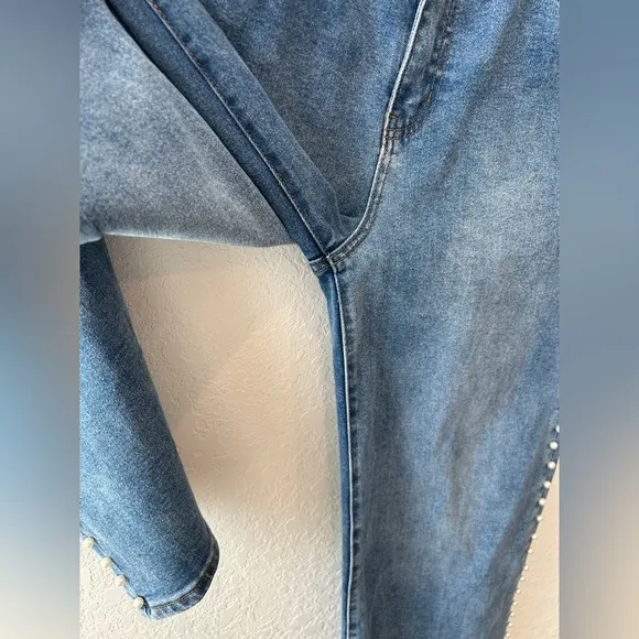 VBRT Pearl High Rise Wide Denim Jean Size 9