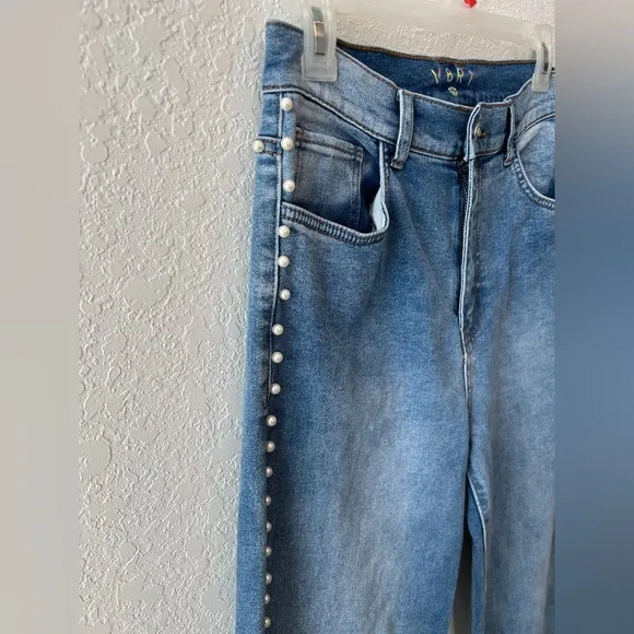 VBRT Pearl High Rise Wide Denim Jean Size 9