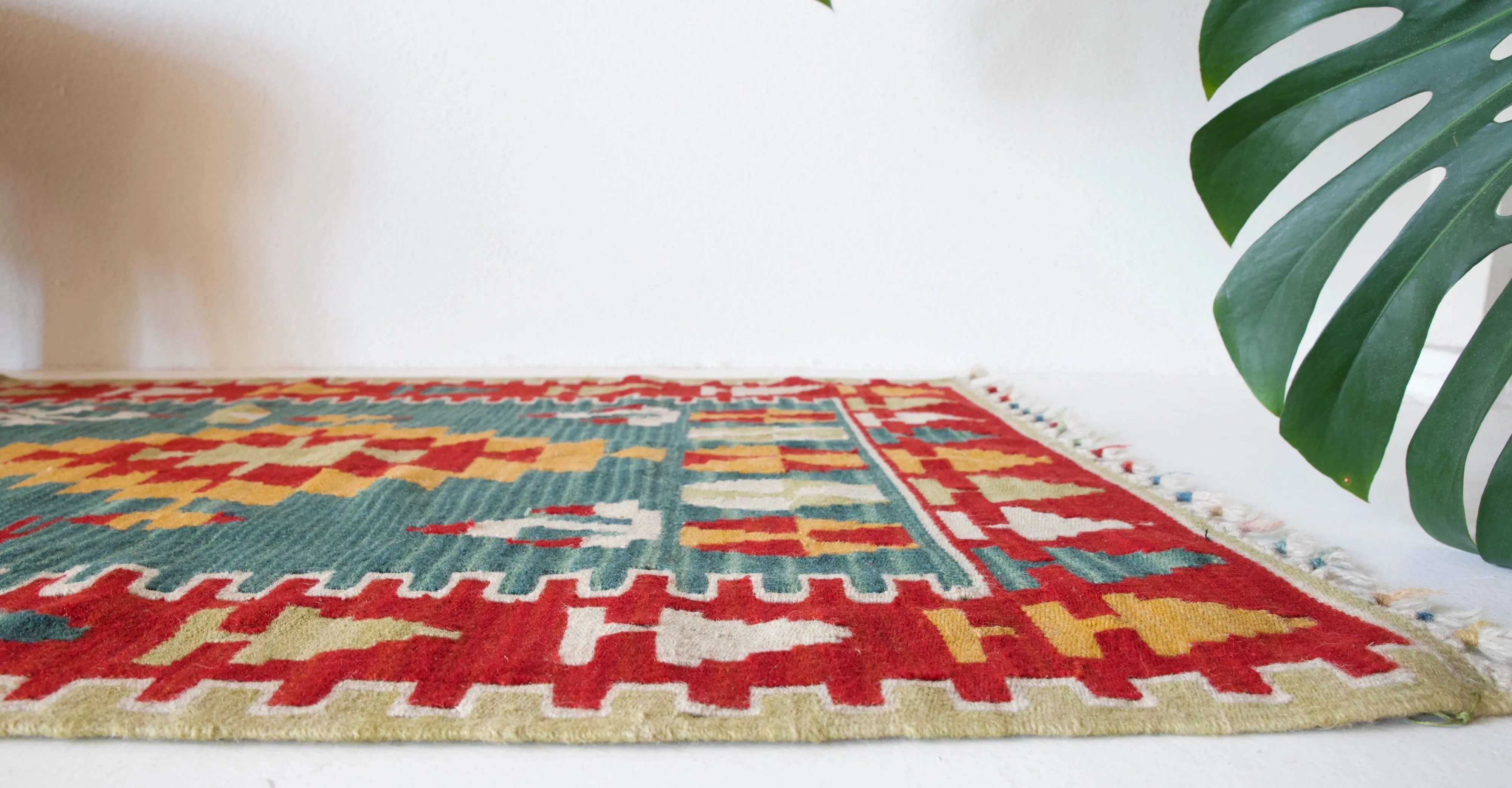Vintage central Anatolian kilim runner 2'7" x 7' 10"