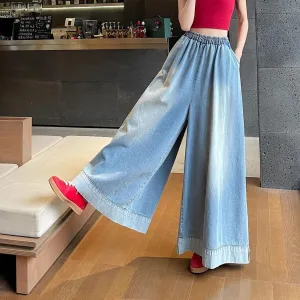 Vintage-Inspired Mid-Waisted Women's Jeans for a Chic Look