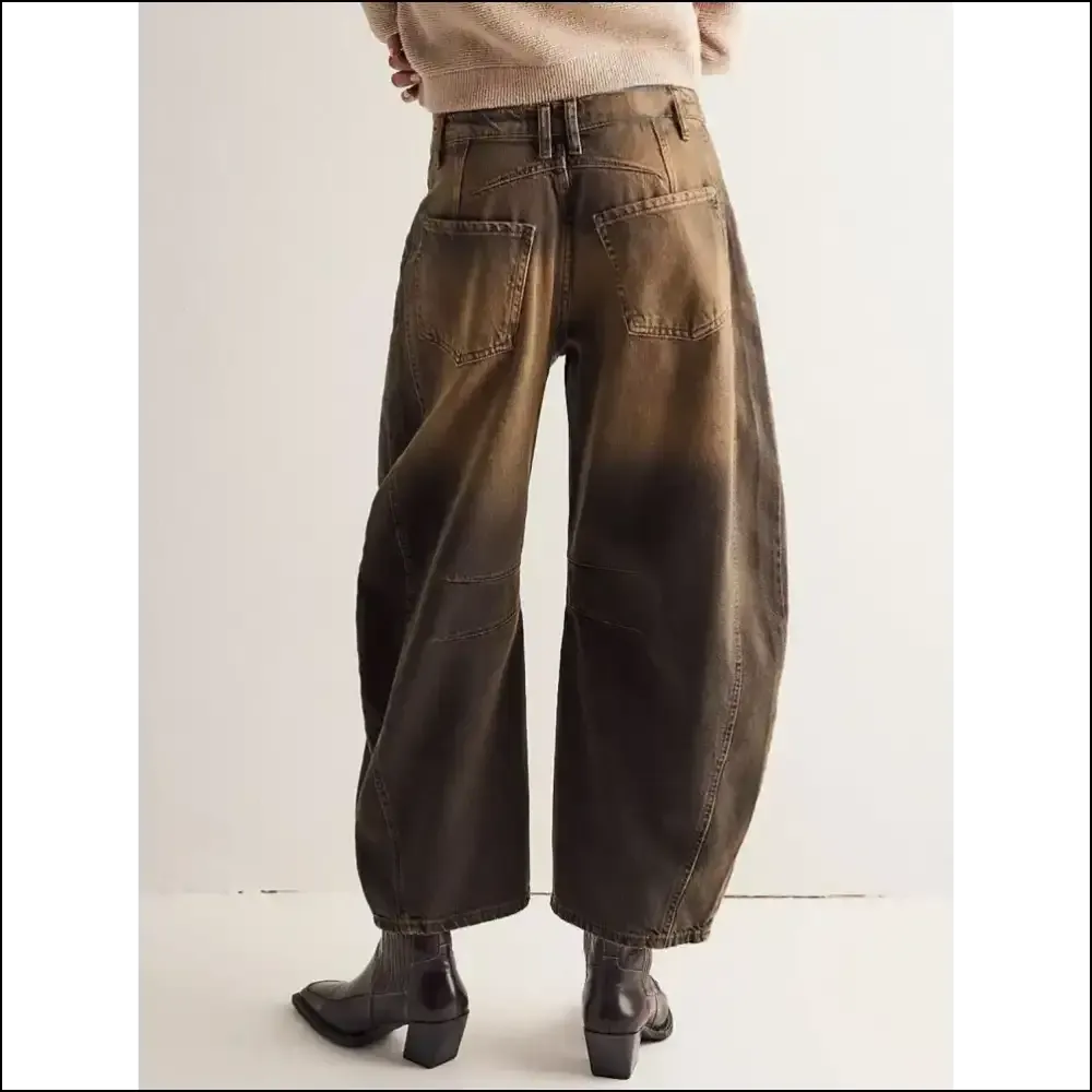 Wide Leg Jeans: Fashion that Feels Like a Hug with Pockets!