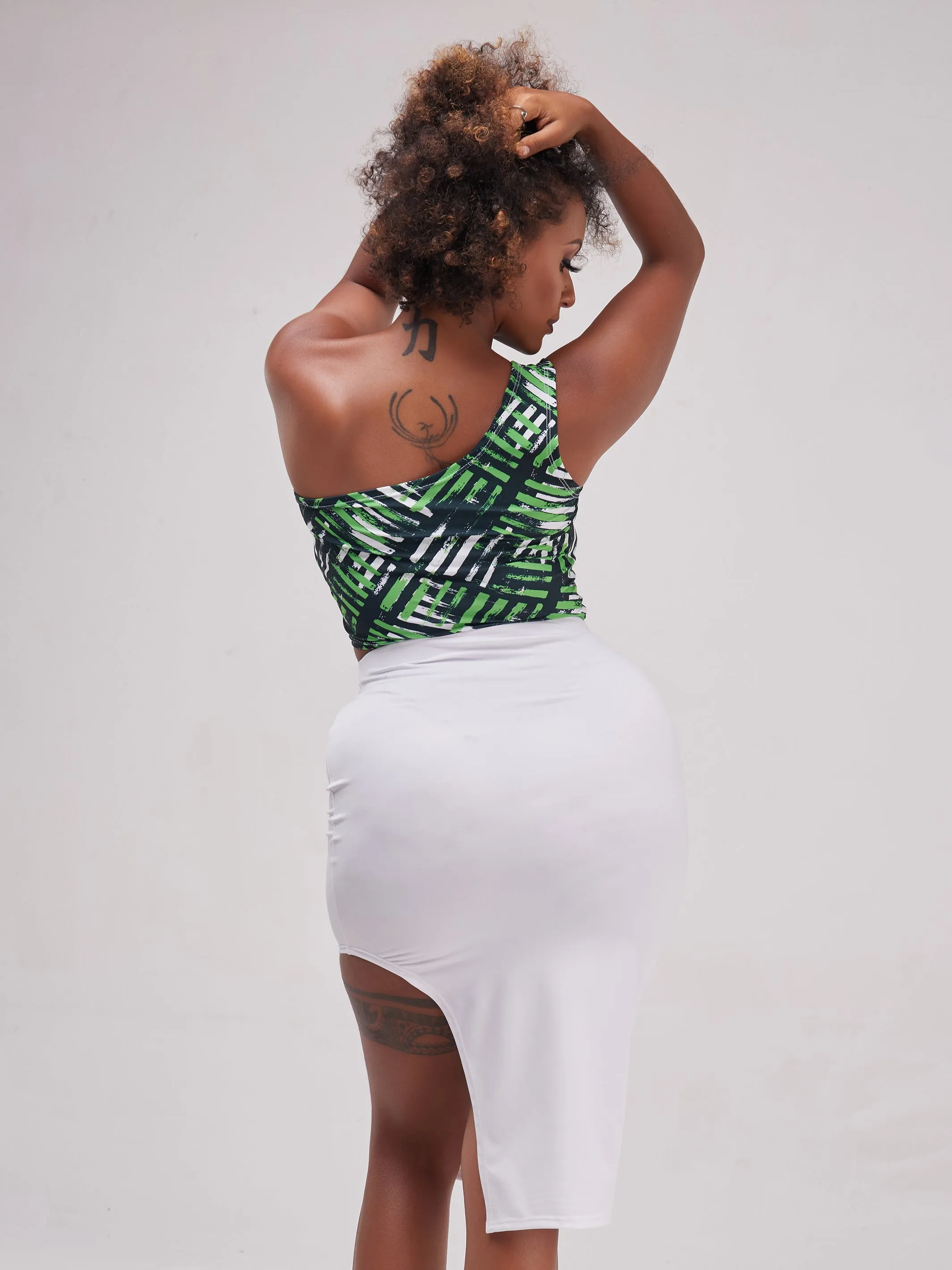 Zoya Essentials Side Cut Midi Skirt - White